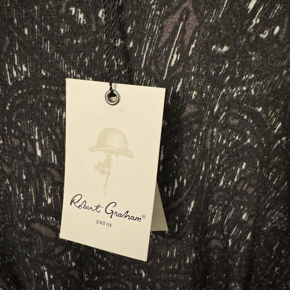 NWT- Robert Graham men’s Taurus Sweater. Size 3XL. Black and gray print